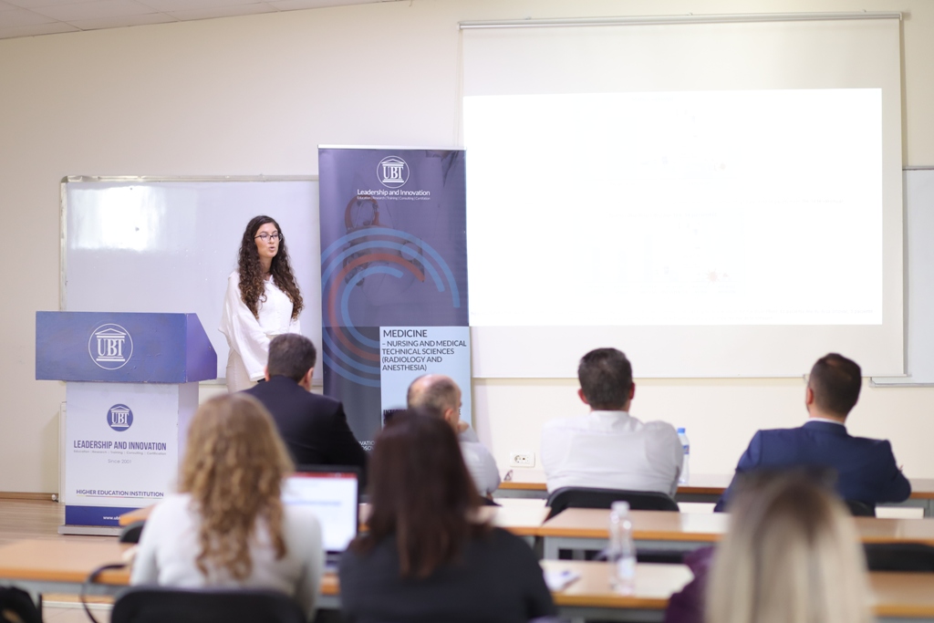 Konferenca e Farmacisë pati për fokus trajtimin e temave në lidhje me kiminë, mjekësinë dhe shkencën në përgjithësi