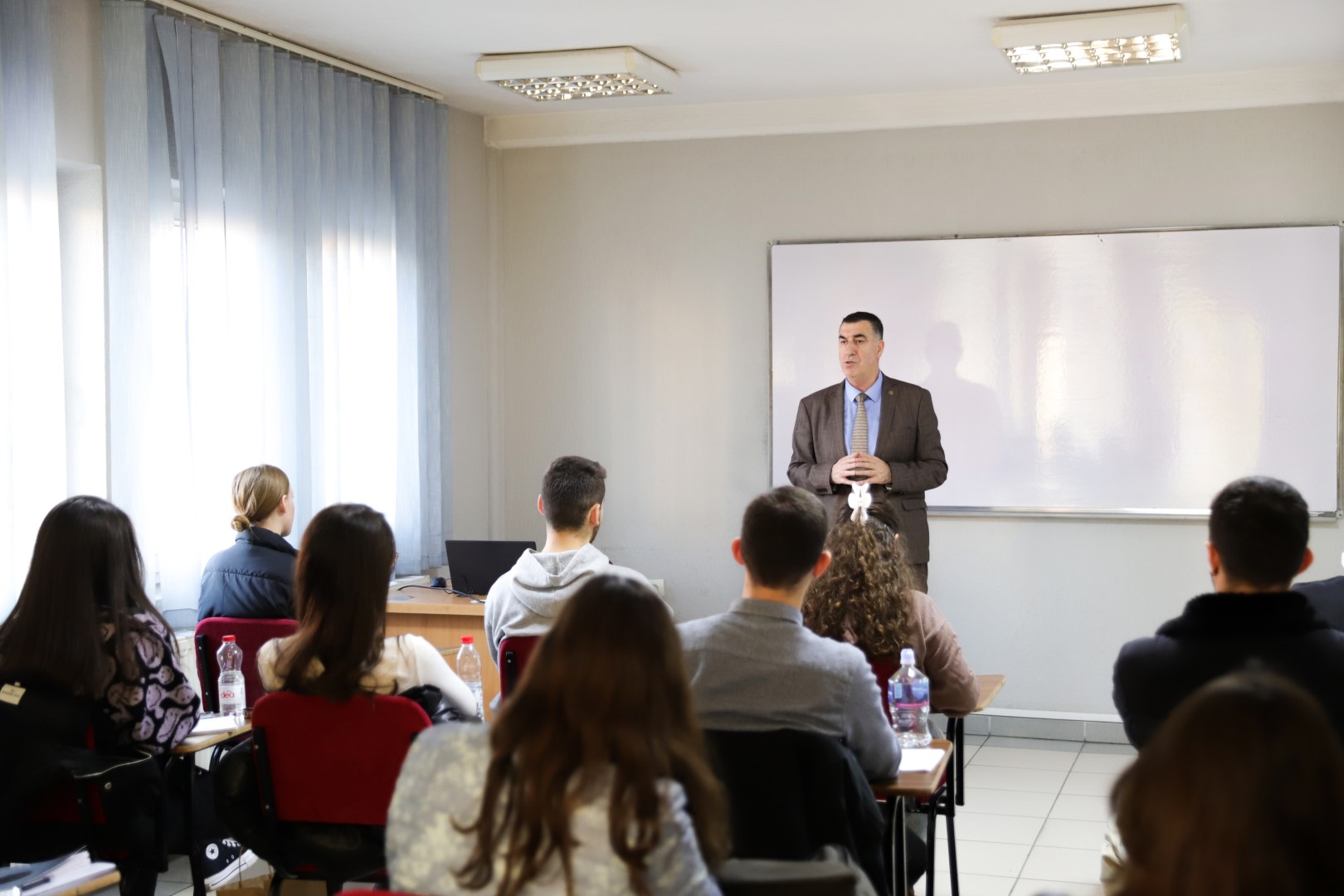 Vazhdojnë trajnimet profesionale për studentët dhe të interesuarit e tjerë në UBT