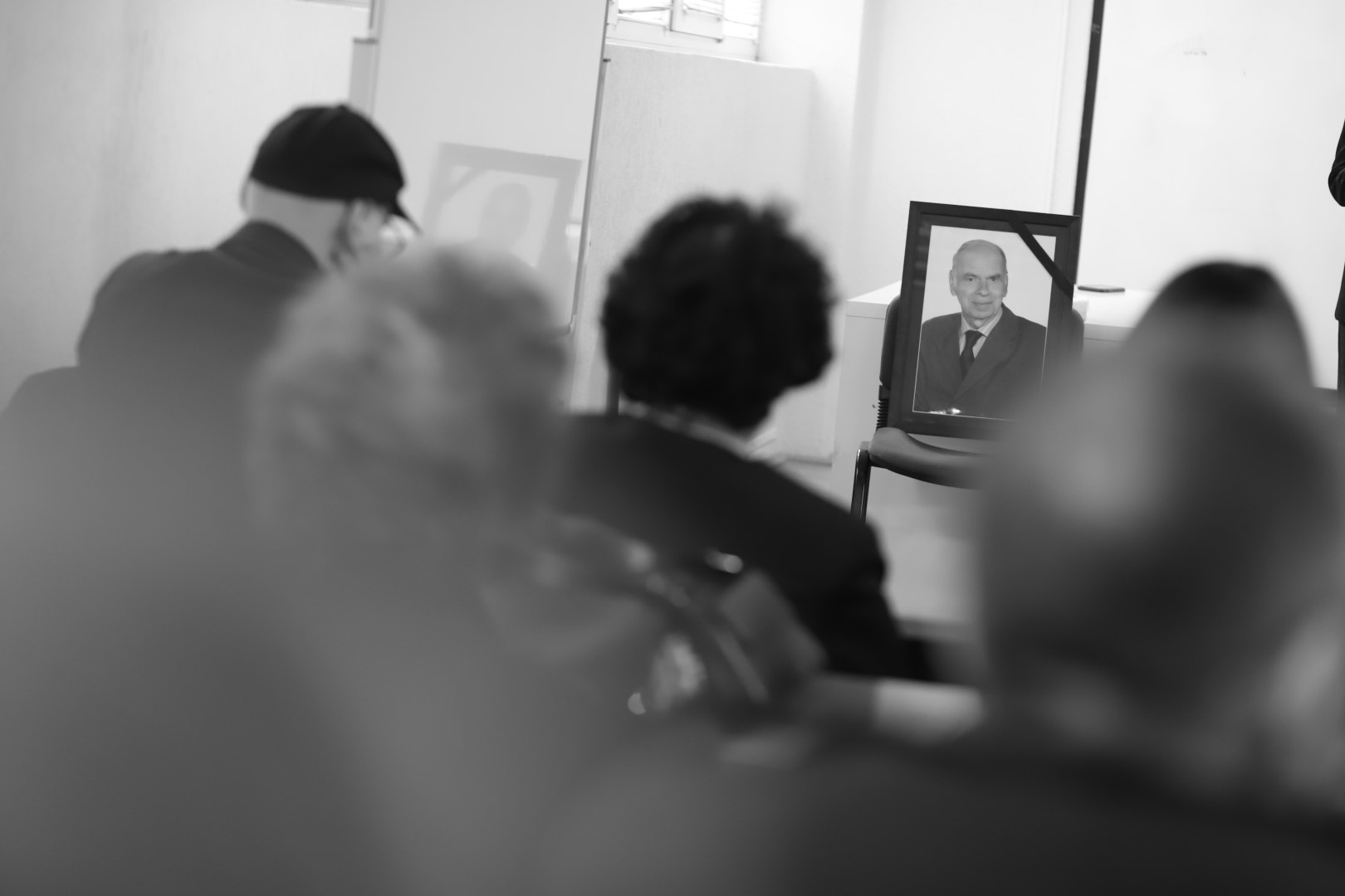 UBT mbajti mbledhje komemorative në nderim të jetës dhe veprës së profesorit Fetah Jagxhiu