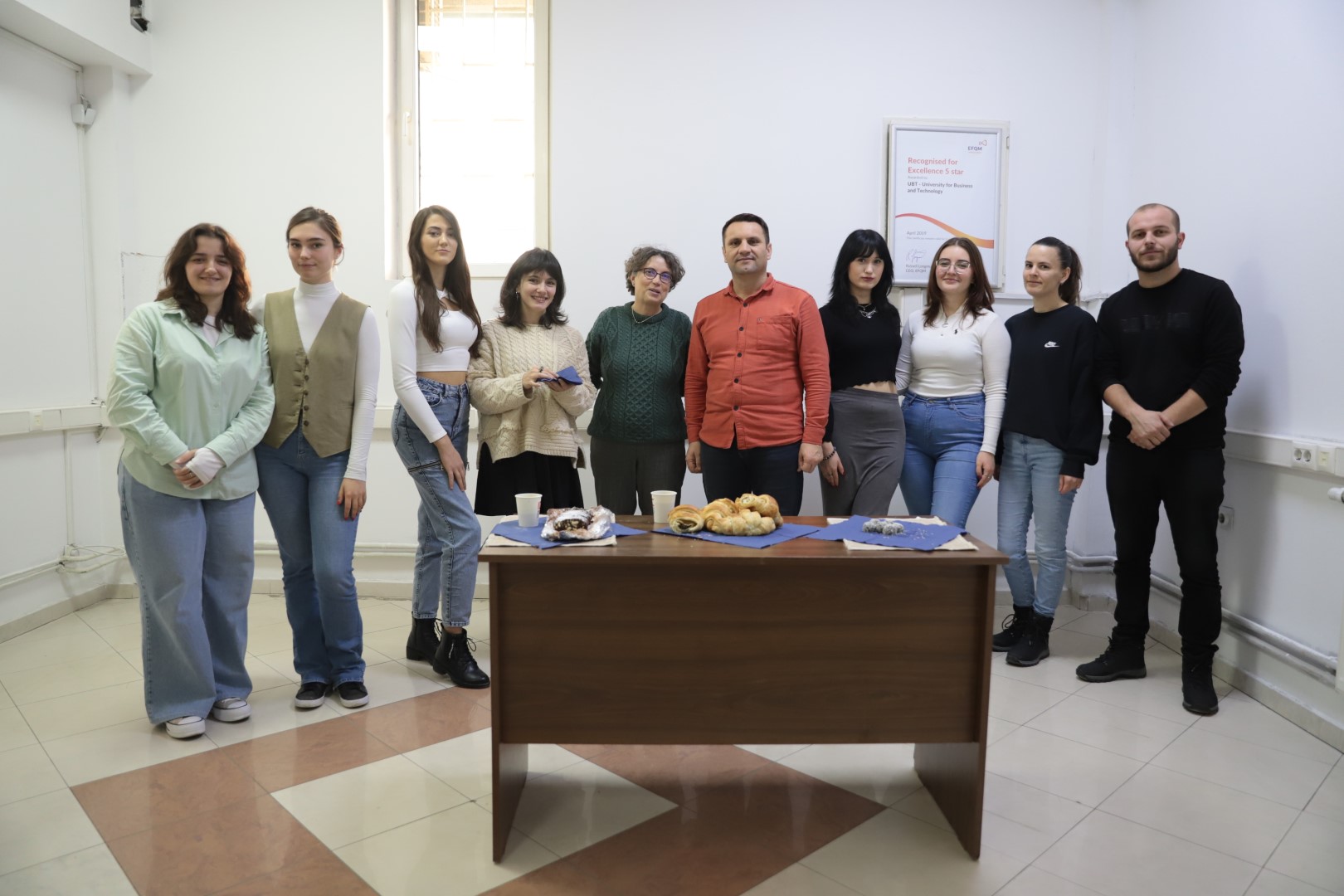 Instituti i Gjuhëve të Huaja në UBT në bashkëpunim me Ambasadën Italiane në Kosovë organizojnë darkën e përbashkët të klasës italiane