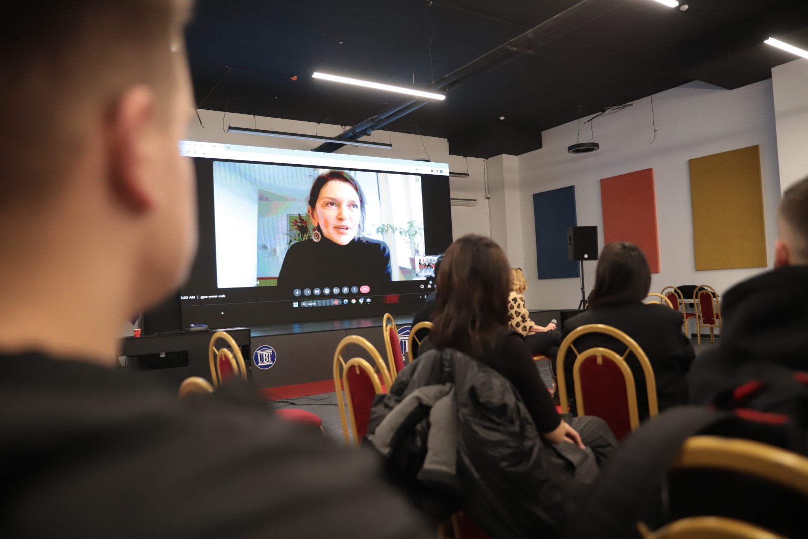 Përfaqësuesit e Kosovës në arkitekturë Venice Biennale 2023 ndanë përvojën e tyre në fushën e artit dhe të kulturës me studentët e UBT-së