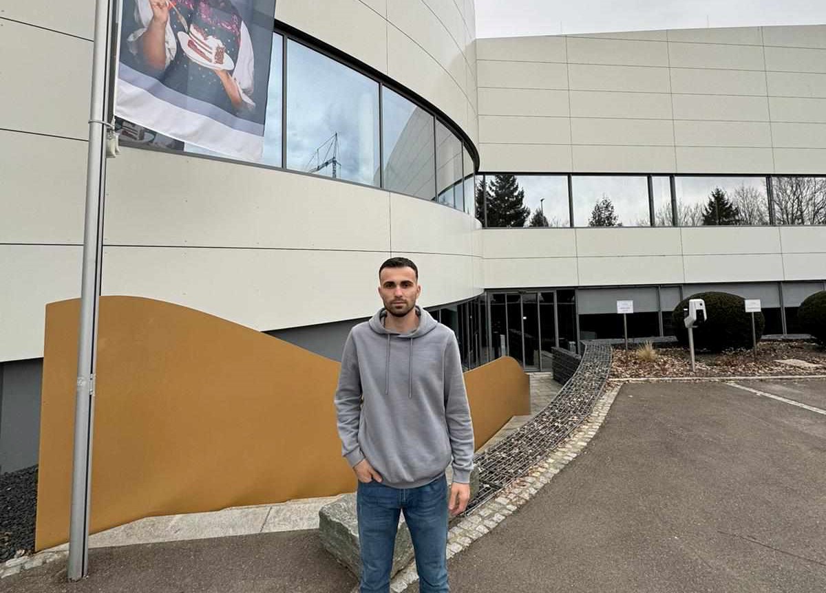 Studenti i UBT-së, Flakron Kabashi punësohet si teknolog i ushqimit në Gjermani