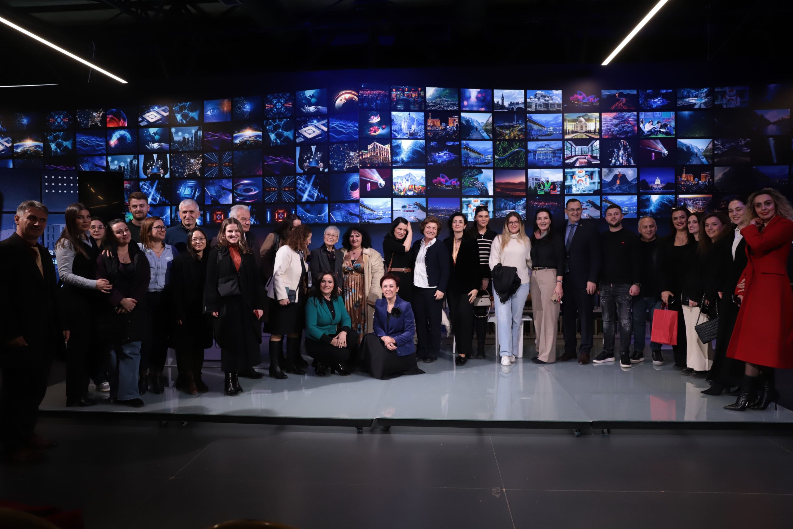 Në UBT u zhvillua një diskutim i hapur rreth rolit të grave japoneze përgjatë historisë, me pjesëmarrjen e Dr. Akemi Mizuuchi