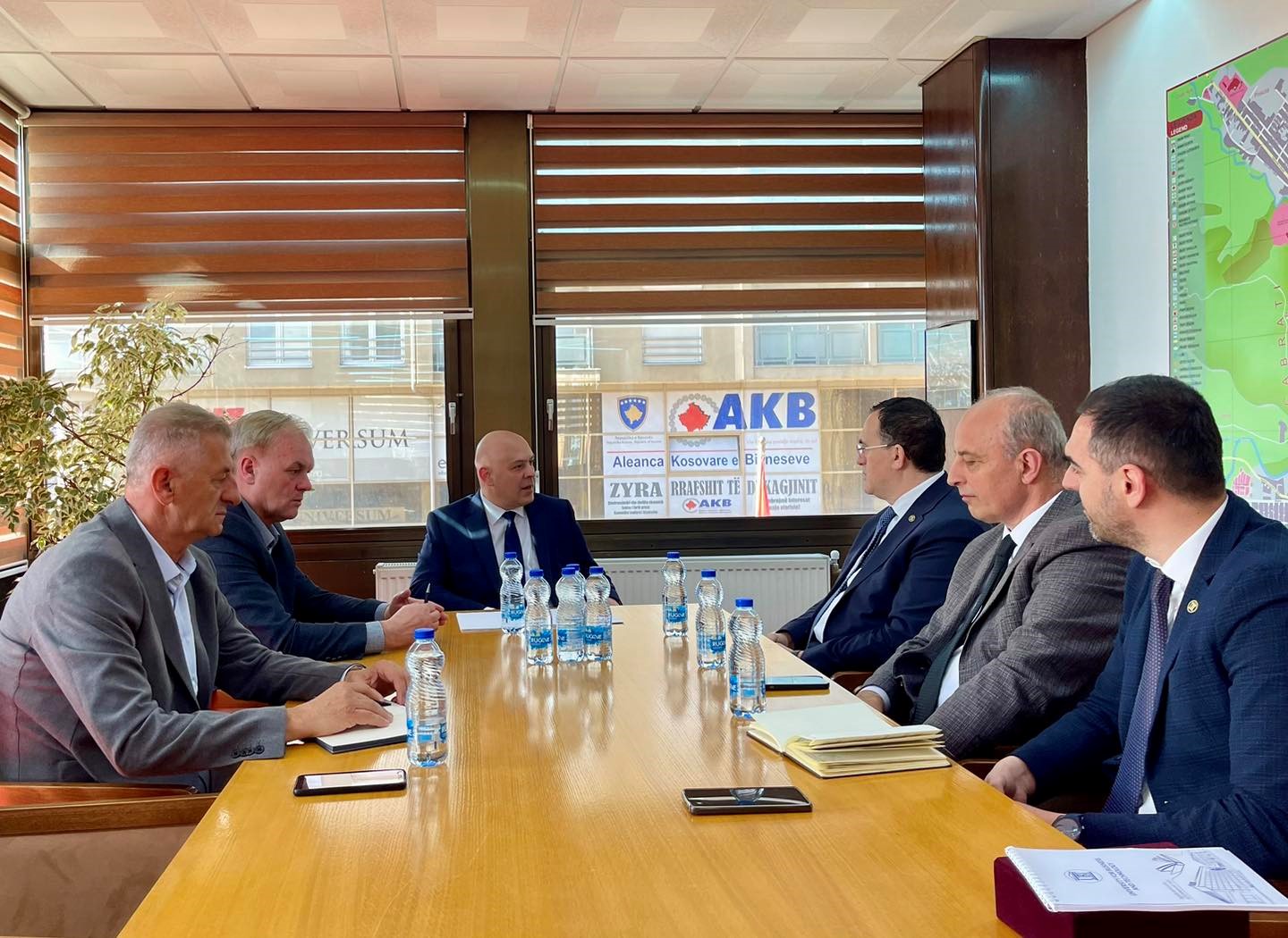 Vizita zyrtare në Gjakovë: Bashkëpunimet dhe projektet e UBT-së në fokus