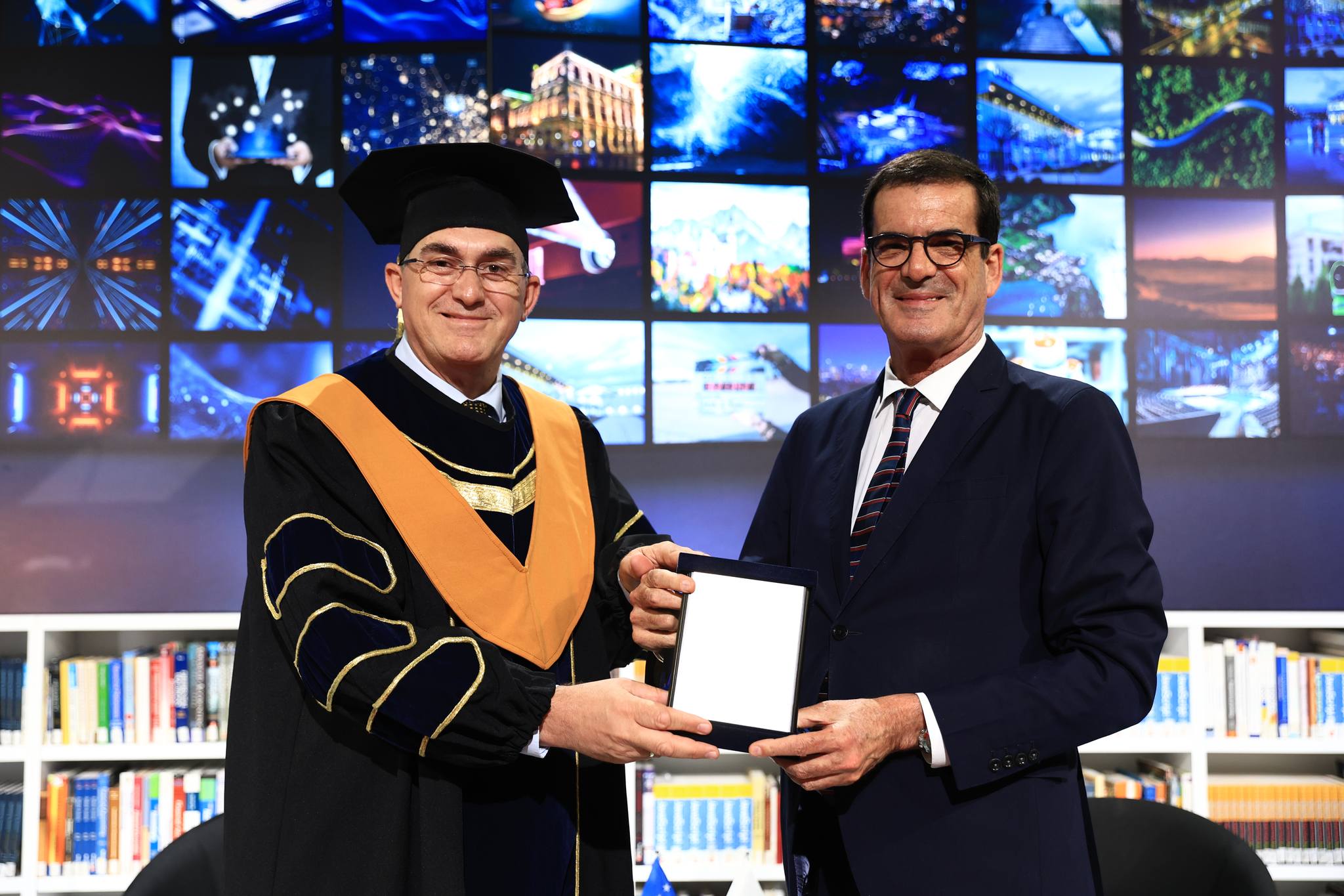 UBT Presents the “Leadership Excellence Award” to Porto Mayor Rui Moreira