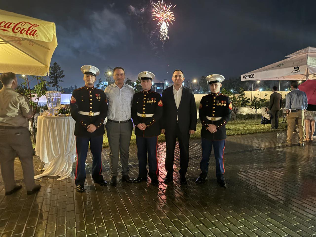 Rektori Hajrizi: Zoti e bekoftë Amerikën dhe vlerat e saj për demokraci, barazi e liri