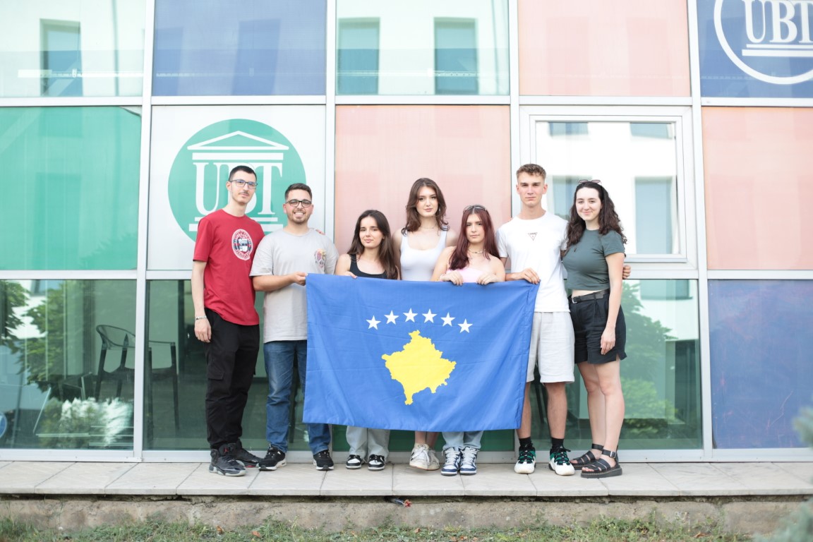 UBT përfaqëson Kosovën në garën ndërkombëtare të robotikës “FIRST Global Challenge” në Athinë