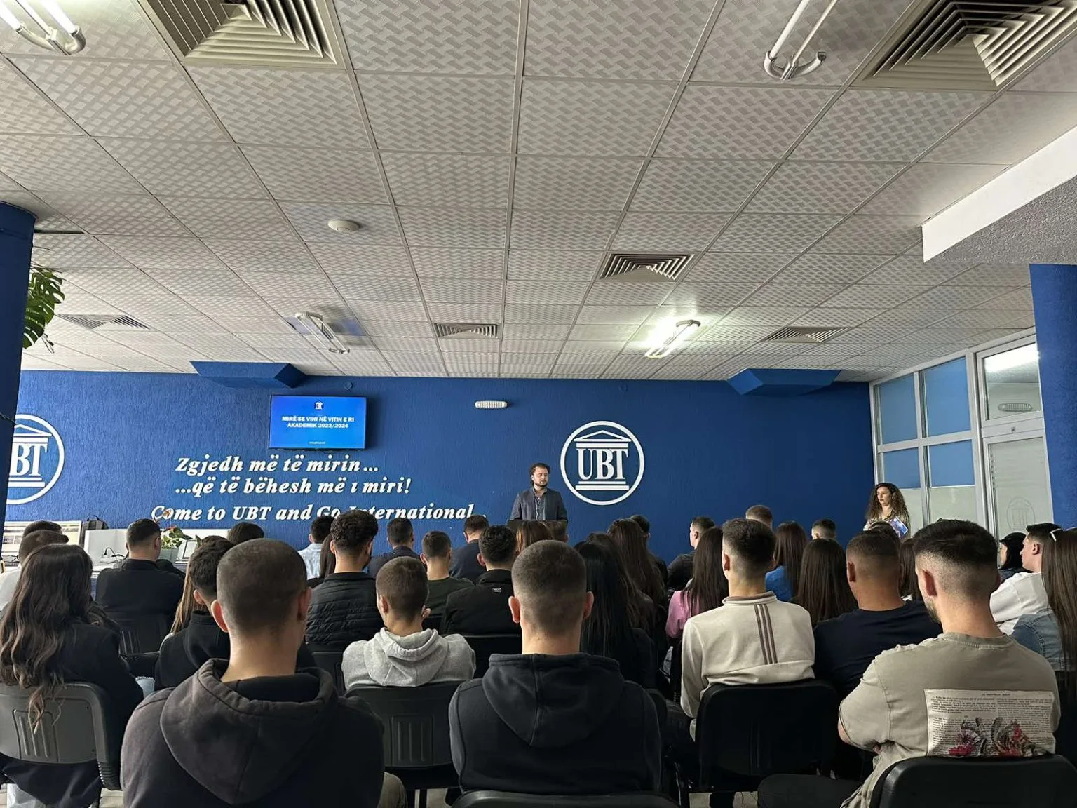 Zgjedh Menaxhment, Biznes dhe Ekonomi në UBT – Ferizaj dhe bëhuni liderët e së ardhmes