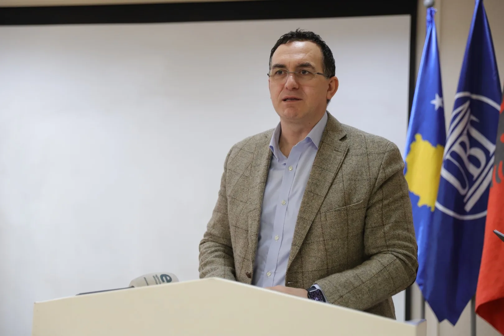 Rektori Hajrizi ftohet të marrë pjesë në festimet e Ditës së Themelimit të Horës së Arbëreshëve në Itali