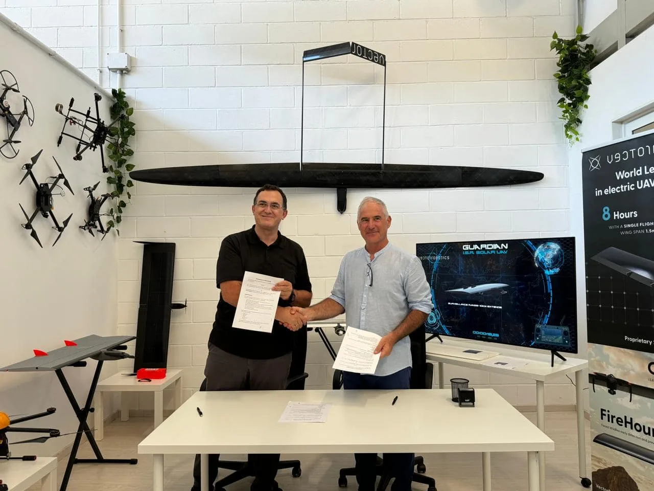 UBT forcon partneritetin ndërkombëtar me Vector Robotics nga Italia për zgjerimin dhe avancimin e teknologjisë së dronëve në Ballkanin Perëndimor