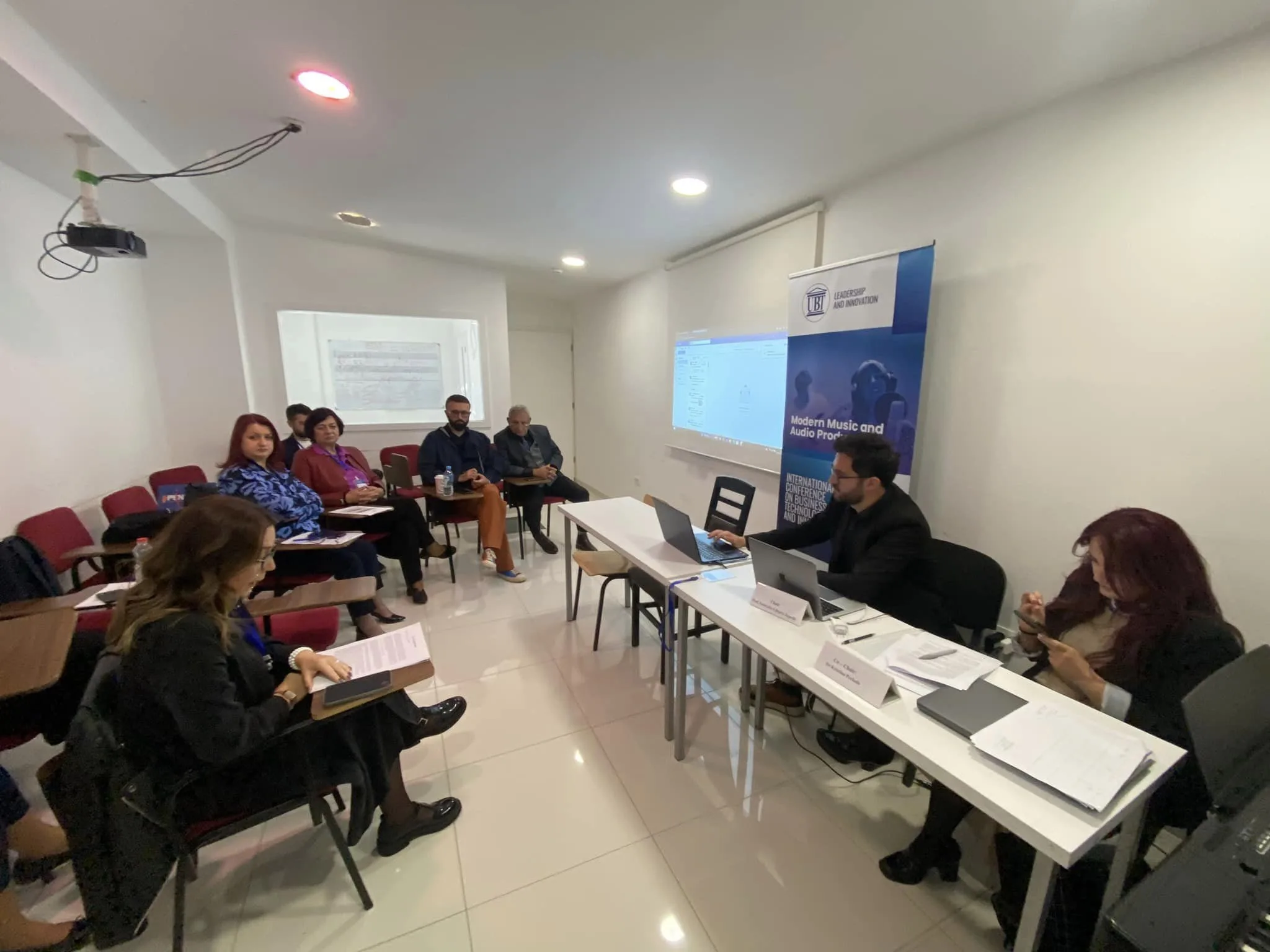 UBT në Konferencën Ndërkombëtare të Muzikës mbështet hulumtimet dhe inovacionet në zhvillimin e muzikës artistike në Kosovë