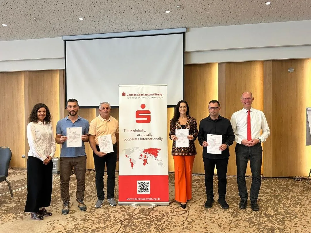 Profesorët e UBT-së, pjesëmarrës në projektin ndërkombëtar “Savings Game” për edukimin financiar