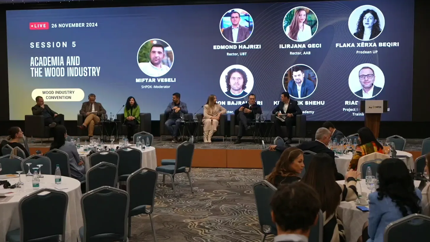 Rektori Hajrizi në Konventën e Drurit: Teknologjia dhe inovacioni, çelësi i suksesit
