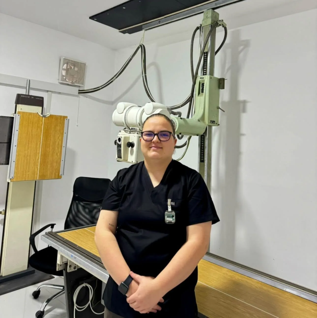 Ish-studentja e UBT-së, Era Ibrahimi pjesë e ekipit të radiologjisë në Ordinancën Gjenezis