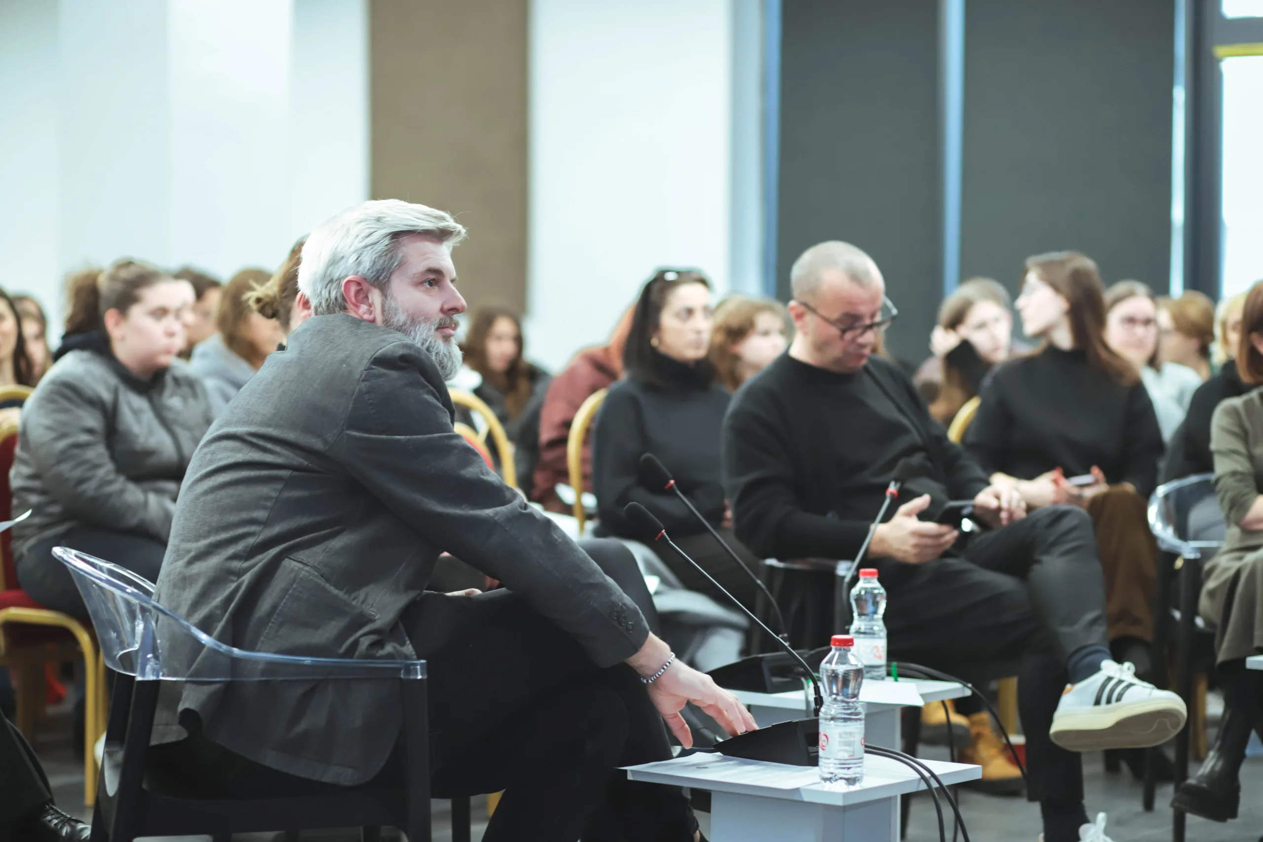 UBT dhe Instituti ARKIV organizuan simpoziumin ndërkombëtar “Whispers of Resistance”