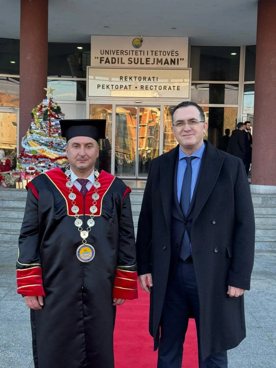 Rektori Hajrizi mori pjesë në shënimin e 30-vjetorit të Universitetit të Tetovës