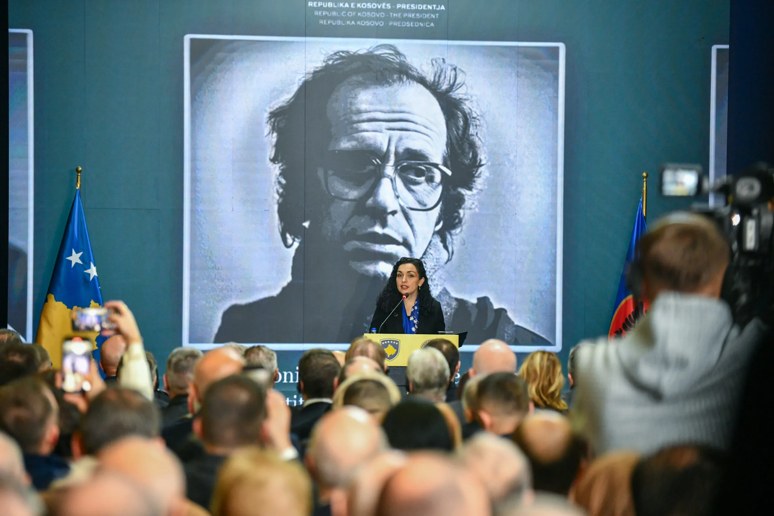 Rektori Hajrizi mori pjesë në ceremoninë përkujtimore të 19-vjetorit të vdekjes së Presidentit Dr. Ibrahim Rugova