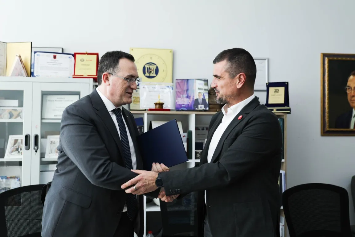 Studentët e UBT-së do të realizojnë praktikën në Coca-Cola HBC Kosova