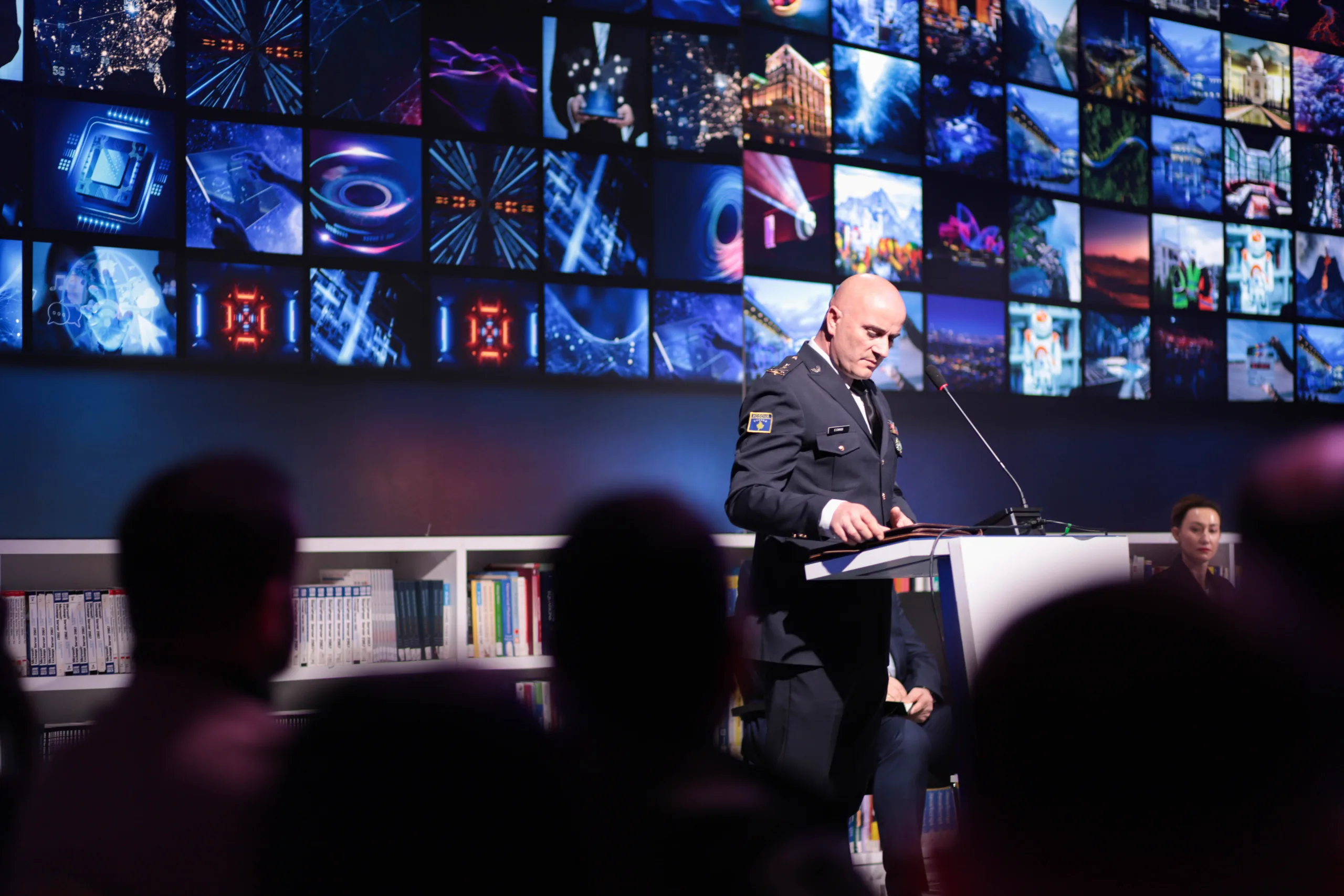 UBT organizoi diskutim mbi zhvillimin e sigurisë së Kosovës dhe transformimin e FSK-së, me Gjeneralmajor dhe ZVKOMFSK, Enver Cikaqi