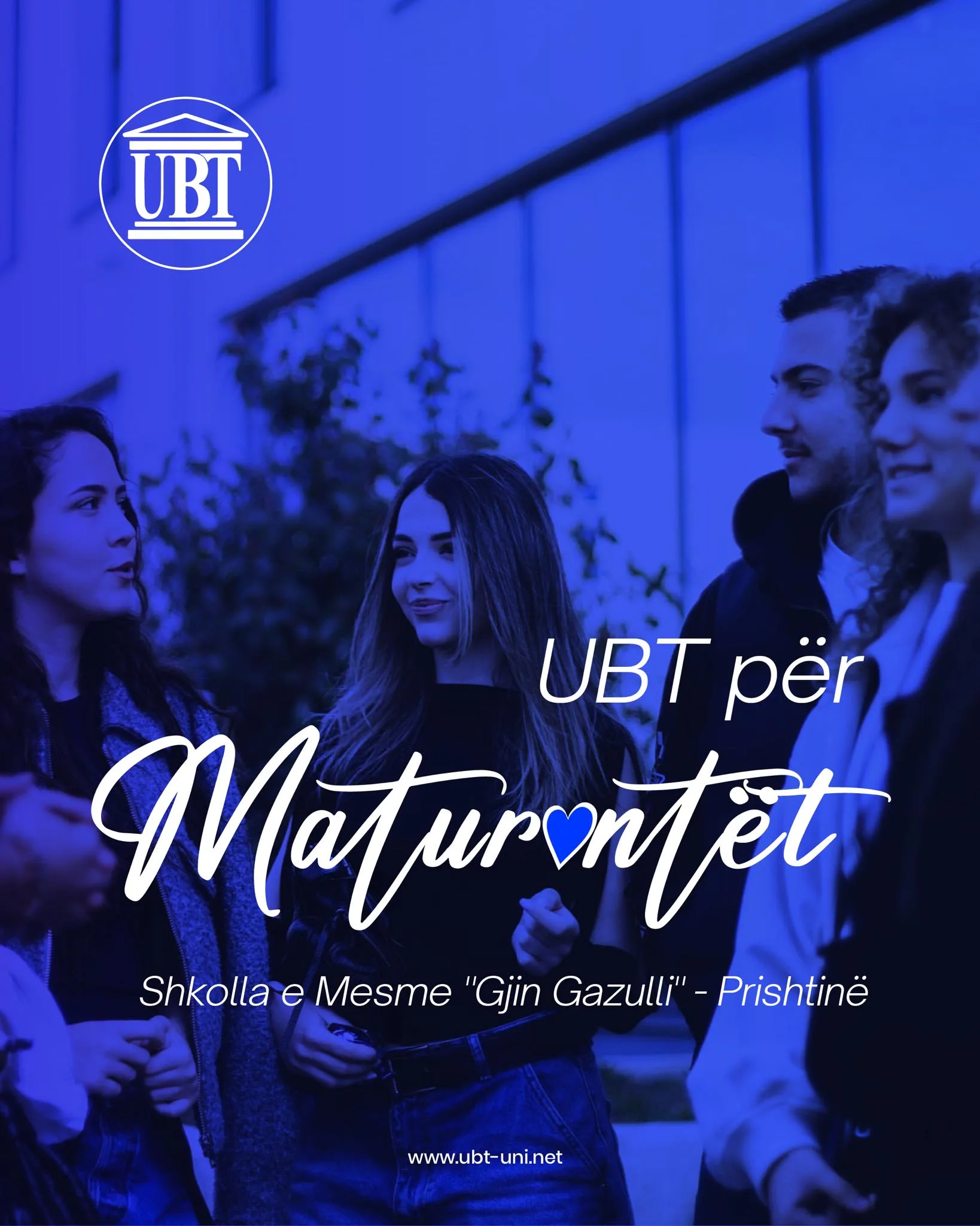 UBT informon maturantët e Prishtinës për mundësitë e studimit dhe bursat ndërkombëtare