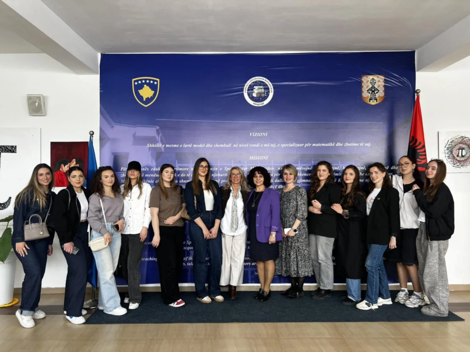 Studentët e psikologjisë eksplorojnë rolin e psikologut në shkolla