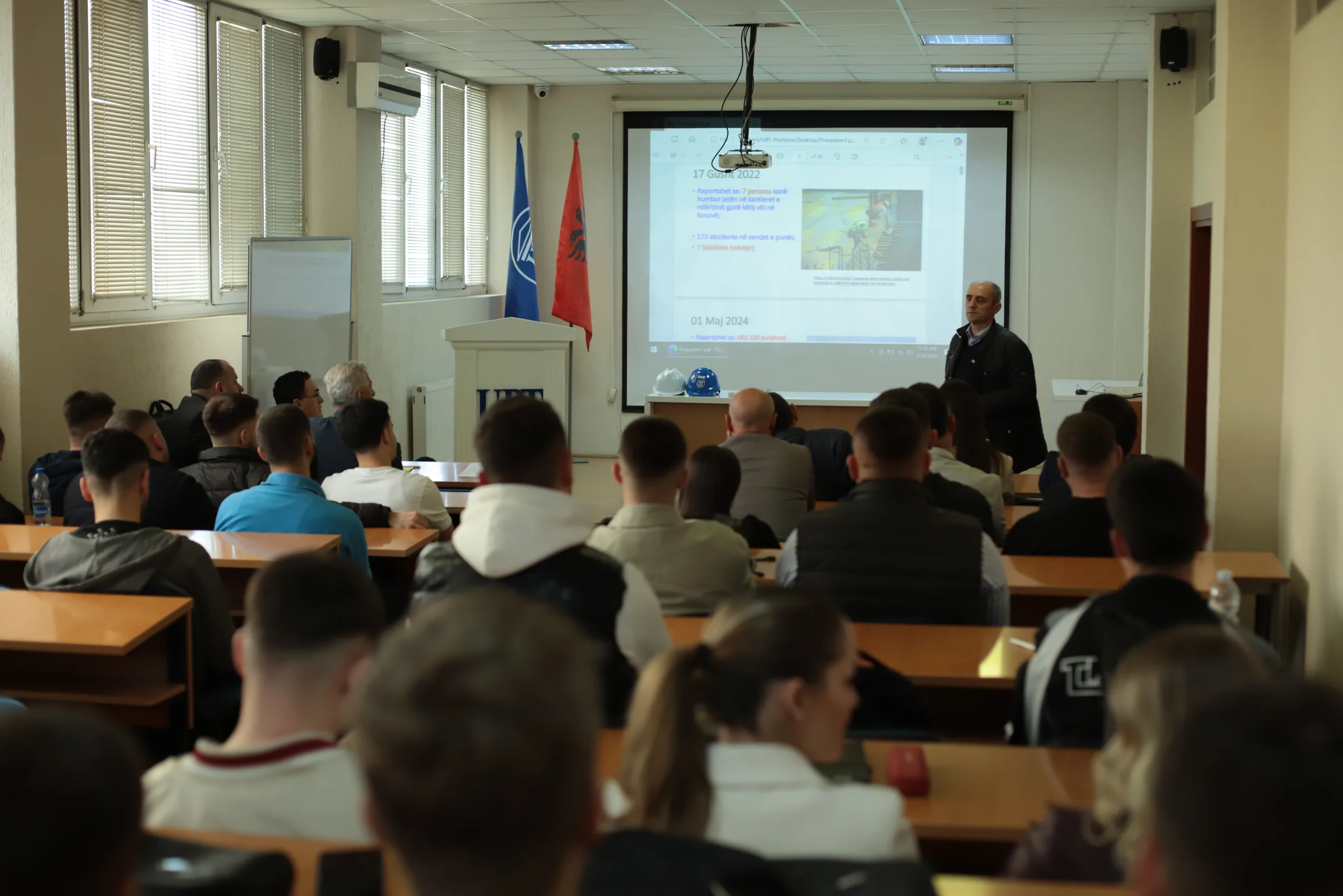 UBT shënon Ditën Ndërkombëtare të Sigurisë dhe Shëndetit në Punë me diskutim të thelluar për menaxhimin, shëndetin dhe mirëqenien në mjediset e punës