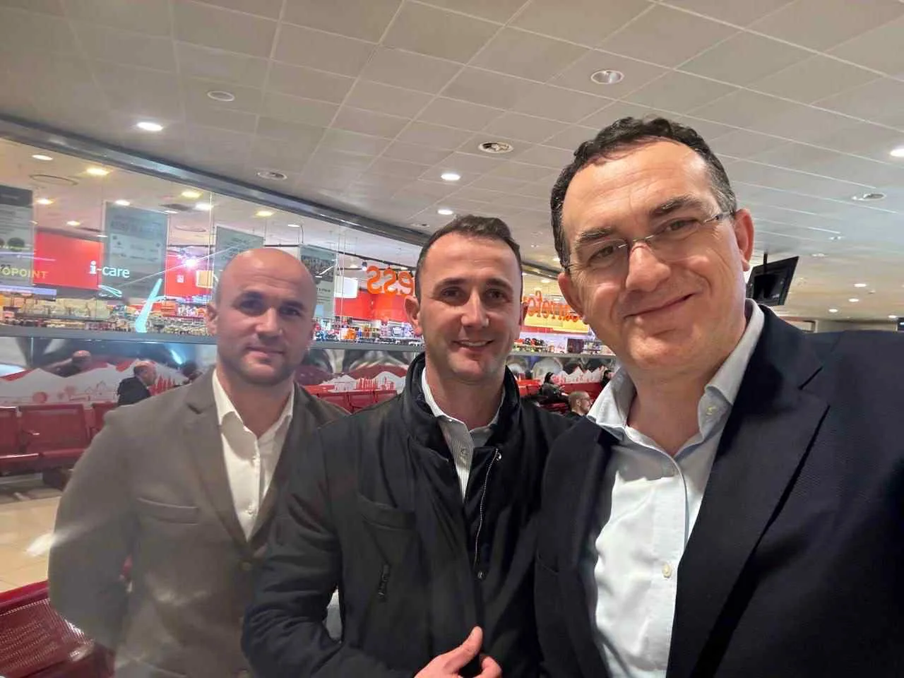 Rektori Hajrizi viziton fabrikën “Pensi” në Bolonja – shembull suksesi i diasporës shqiptare në Itali