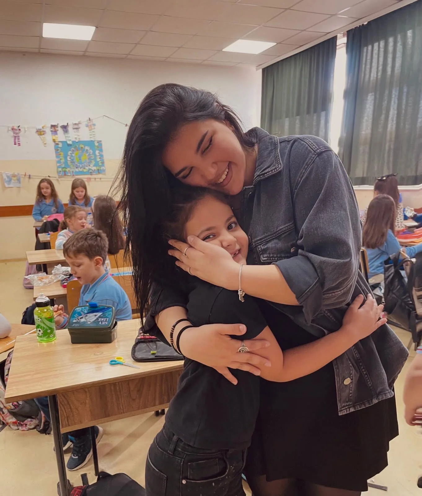 Rrugëtimi inspirues i studentes së Psikologjisë në UBT, Shqipe Shala – Fituese e një çmimi nga Federata e Paqes dhe aktiviste në mbështetje të nxënësve