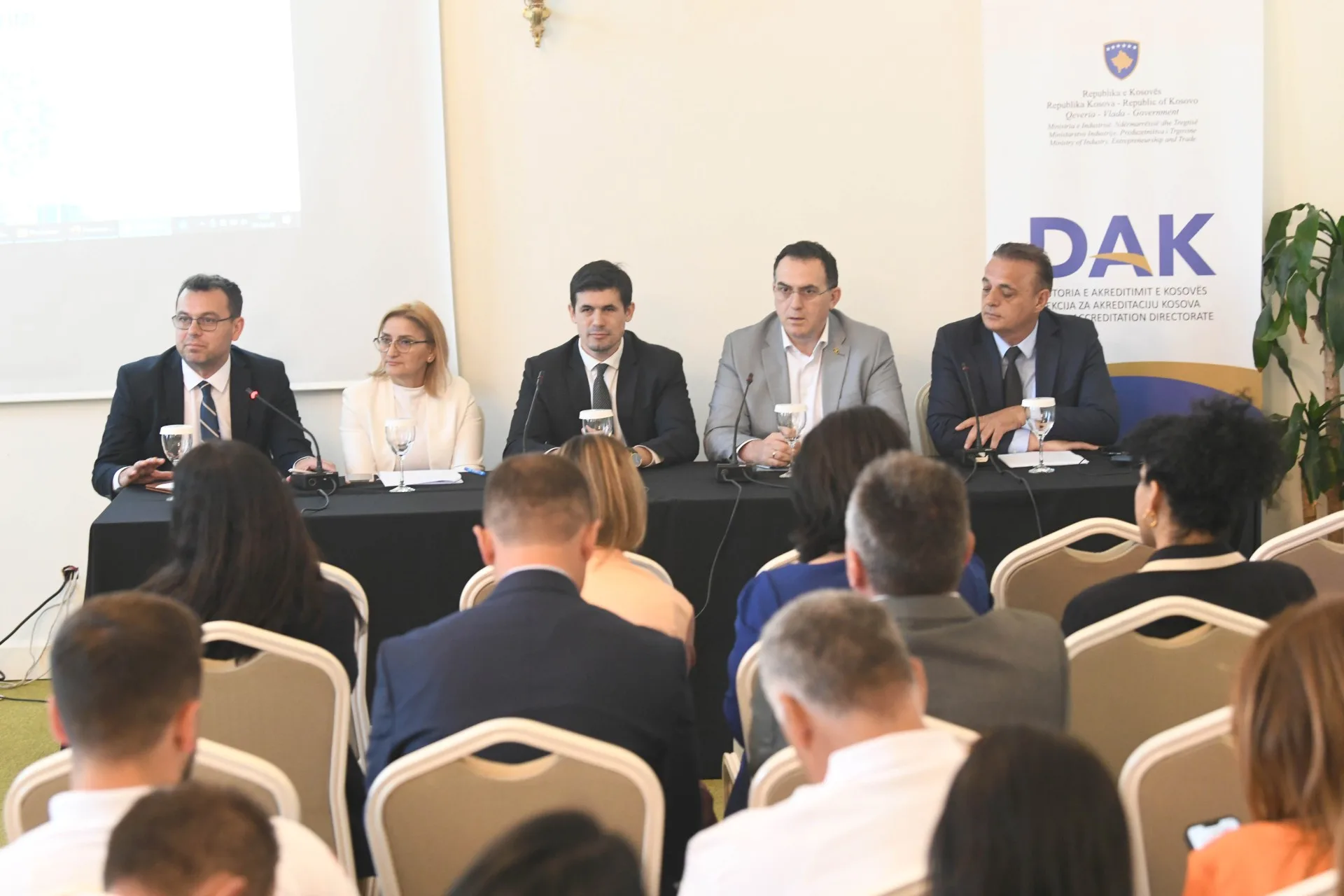 Rektori i UBT-së, Prof. Dr. Edmond Hajrizi, i ftuar në Ditën Botërore të Akreditimit