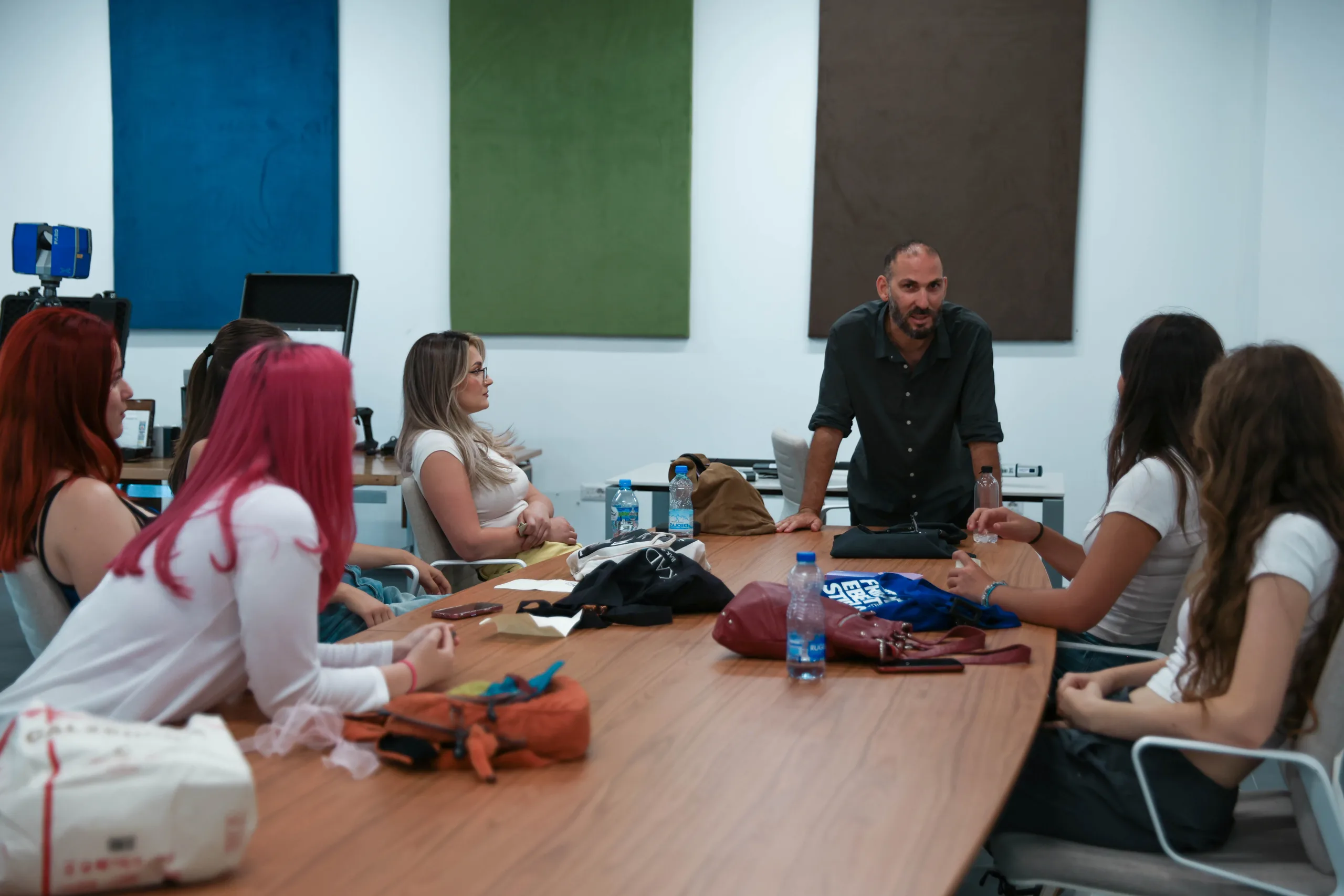 UBT sjell modën dhe kreativitetin në fokus: Hapet Akademia Verore e Dizajnit