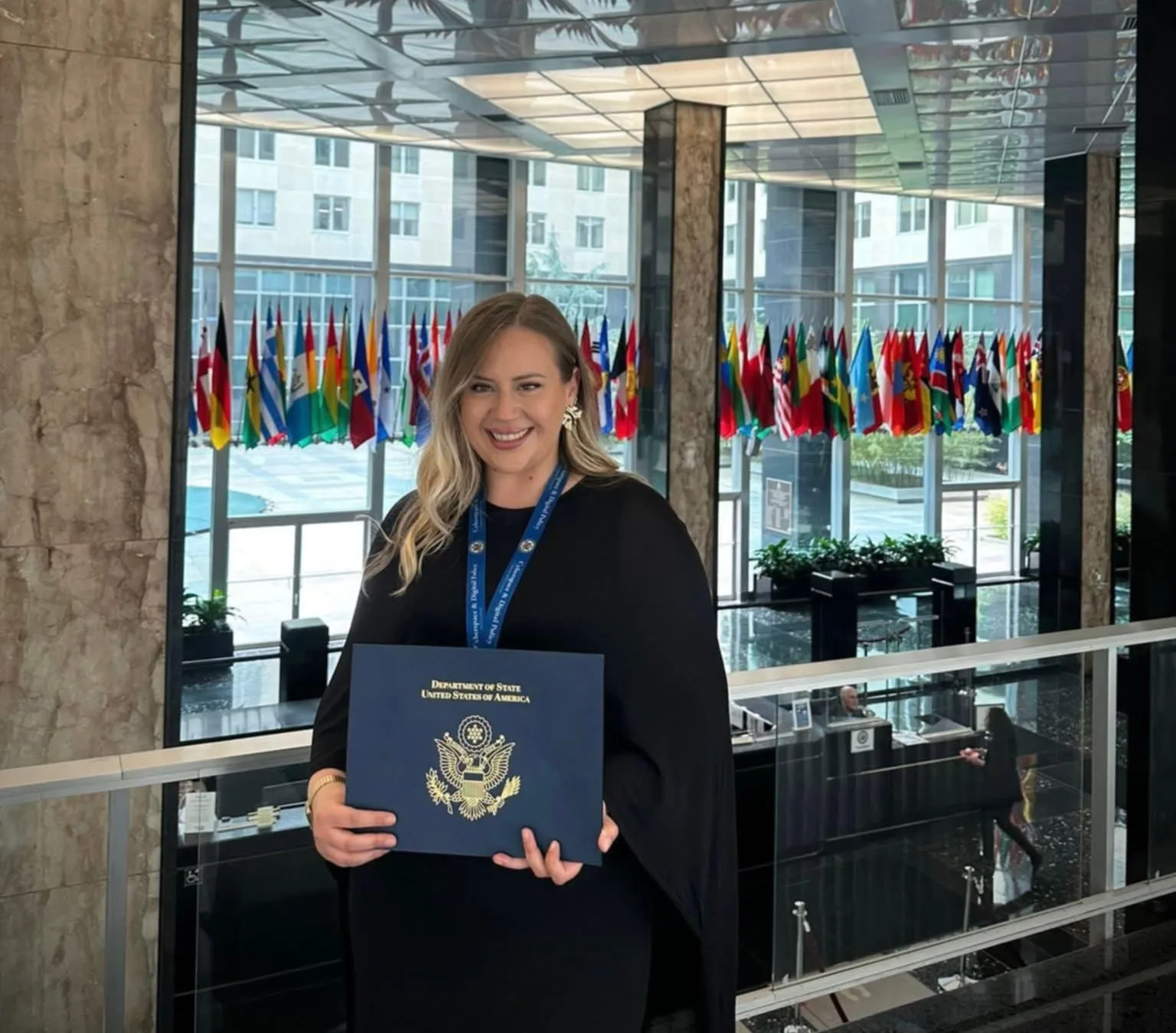 Nga UBT në Departamentin Amerikan të Shtetit, ish-studentja Teuta Agushi bëhet pjesë e ekipit diplomatik në Ambasadën e Kosovës në ShBA