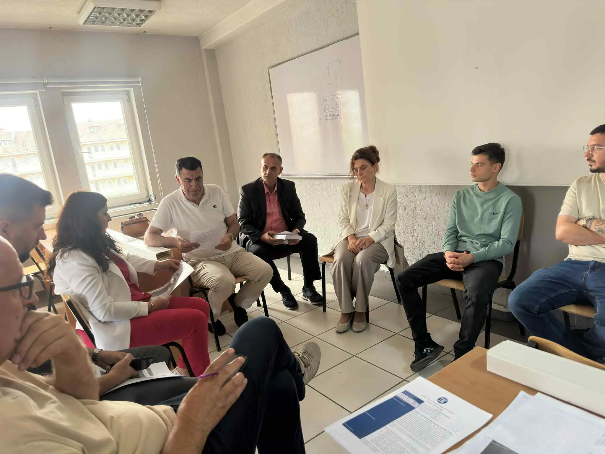 Përmbyllet me sukses Akademia Verore e Medias dhe Komunikimit në UBT: Në qendër të vëmendjes, roli i komunikimit dhe etika në media