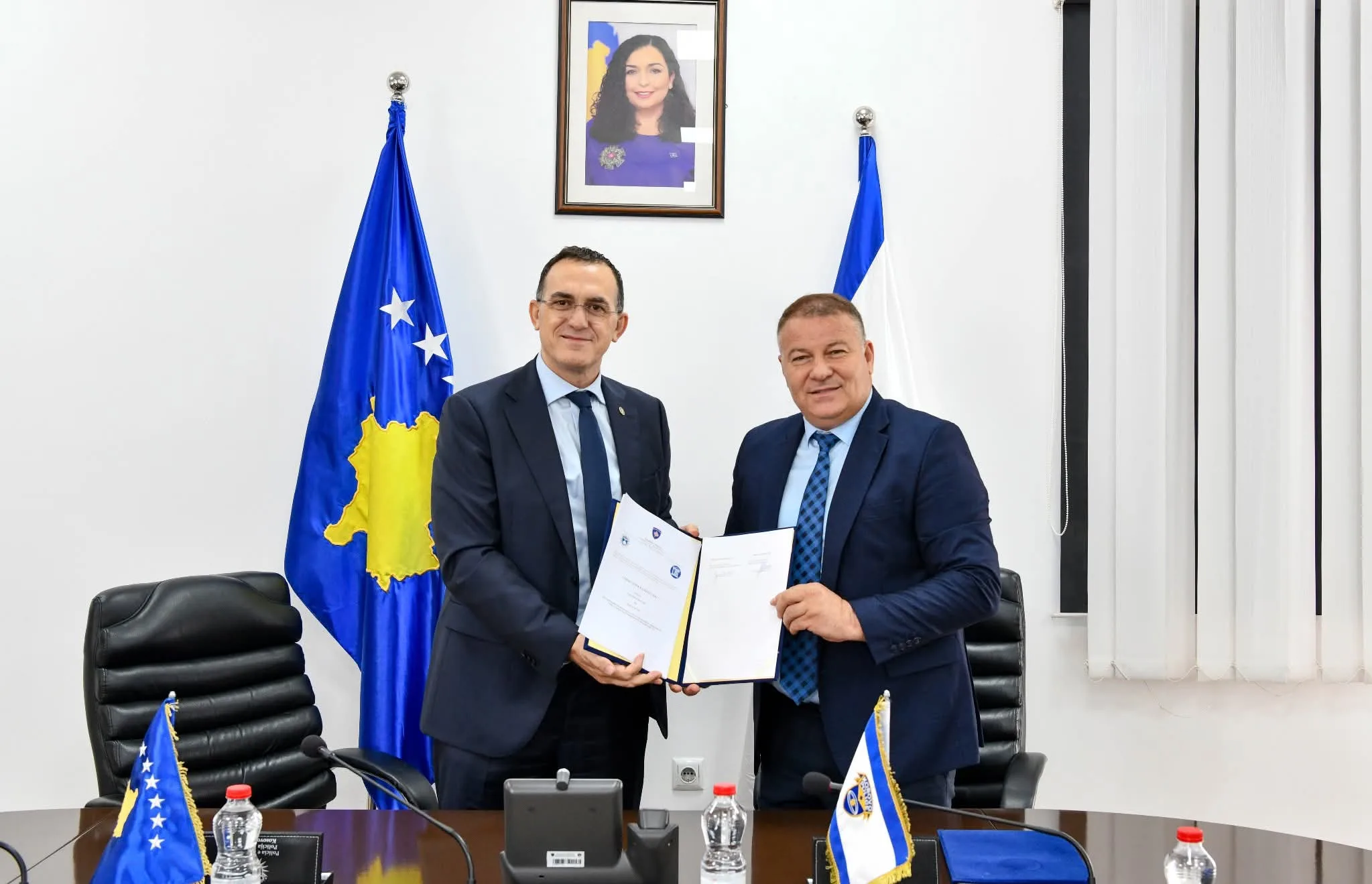 UBT dhe Policia e Kosovës nënshkruajnë marrëveshje bashkëpunimi për forcimin e kapaciteteve në teknologji dhe siguri publike
