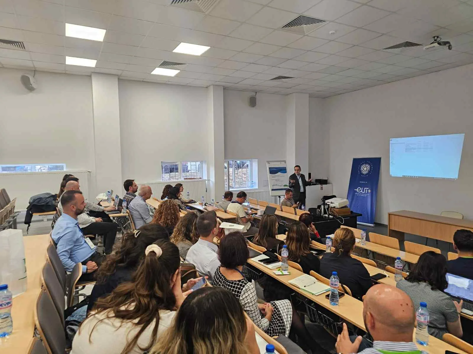UBT prezanton modelin e parë Digital Twin të Kampusit Smart City në aktivitetin përmbyllës të projektit Evropian IoT-ECO në Sofia