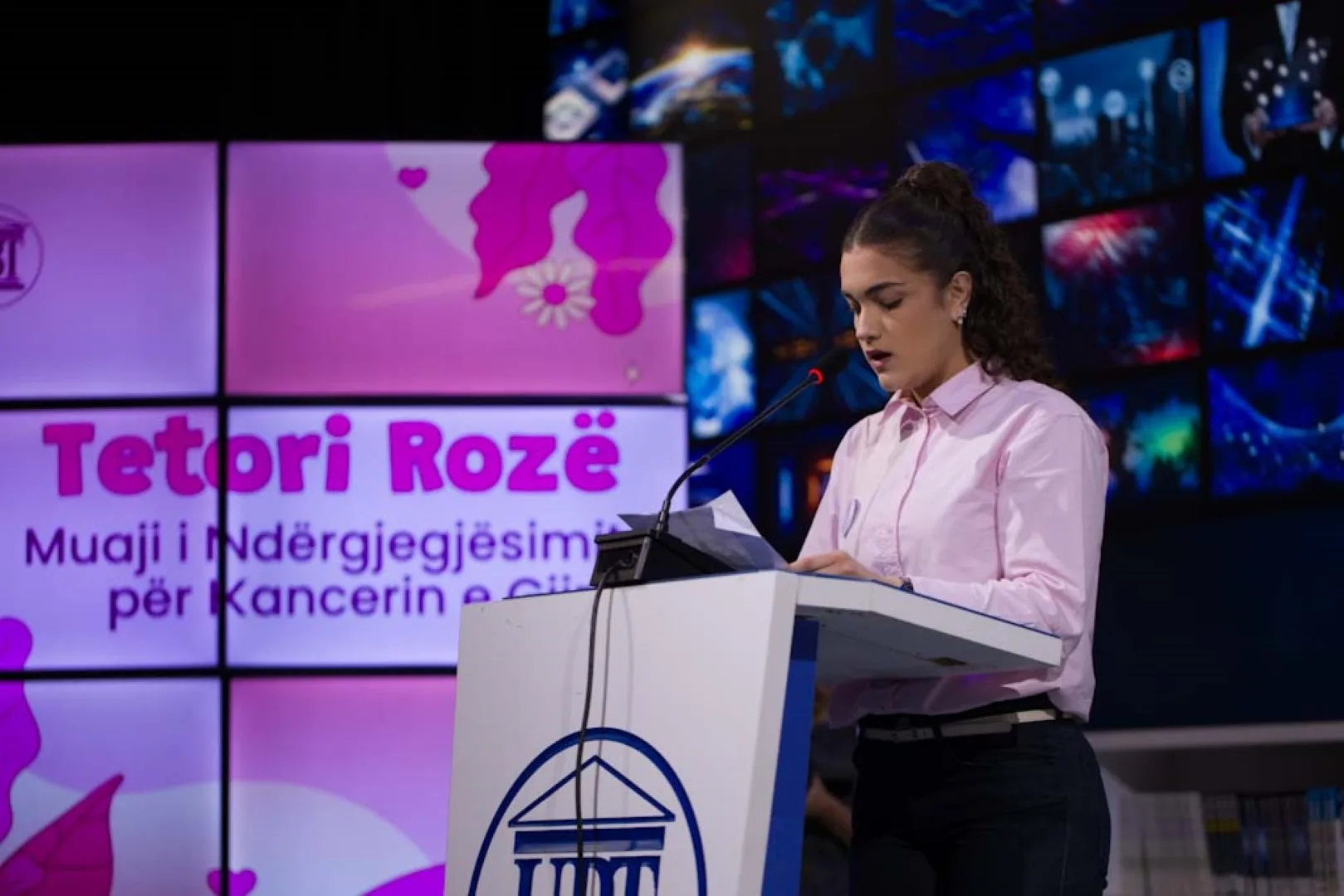 UBT shënon Tetorin Rozë me aktivitet edukativ dhe debat mbi kancerin e gjirit