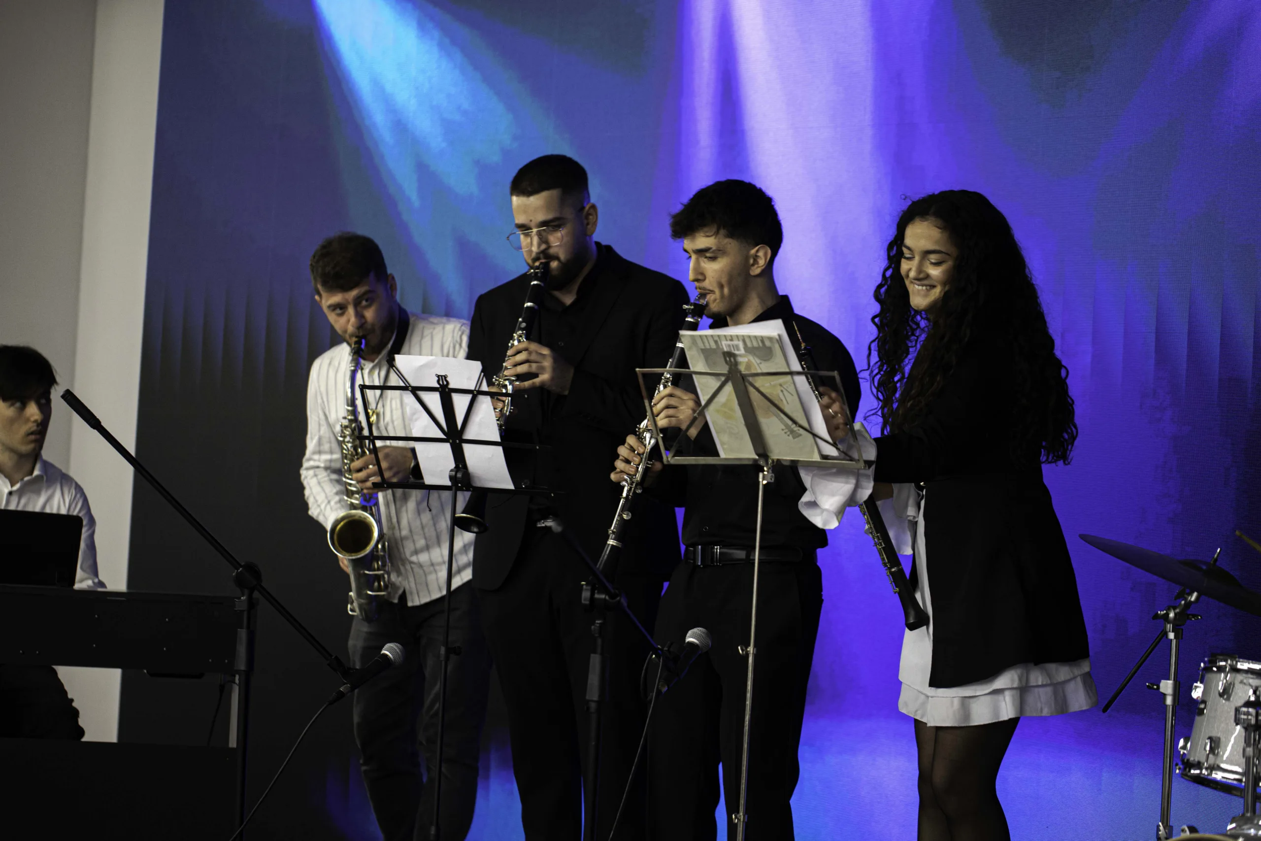 Muzike Moderne, Produksion digjital dhe Menaxhment