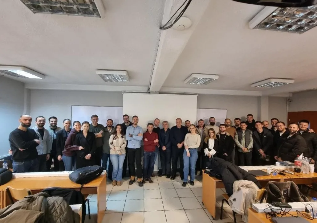 Schneider Electric trains UBT Master students with Cutting-Edge Energy Software