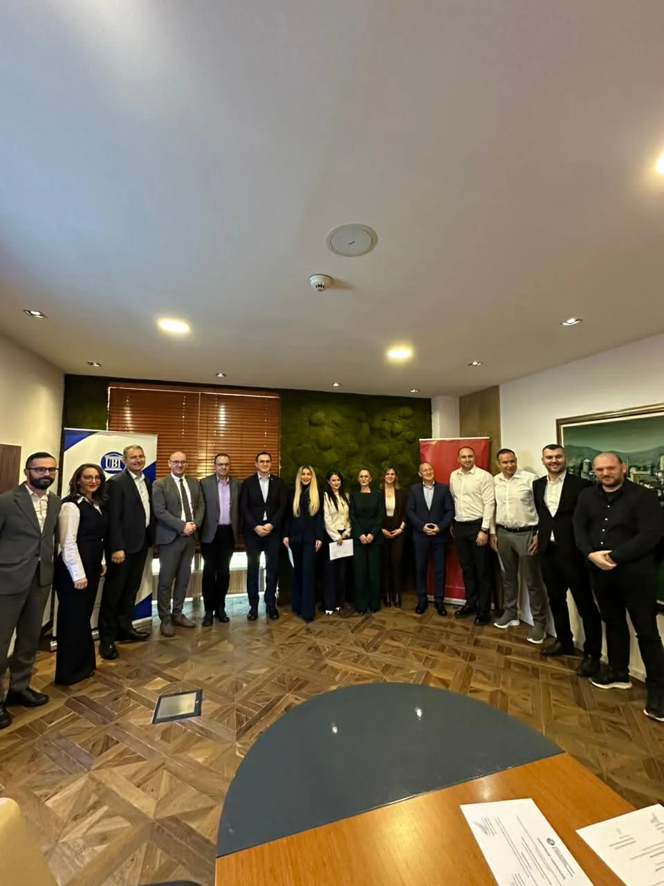 Përfundoi me sukses ceremonia e certifikimit të 24 menaxherëve të BKT Kosova për “Data Science with AI”, e organizuar nga UBT