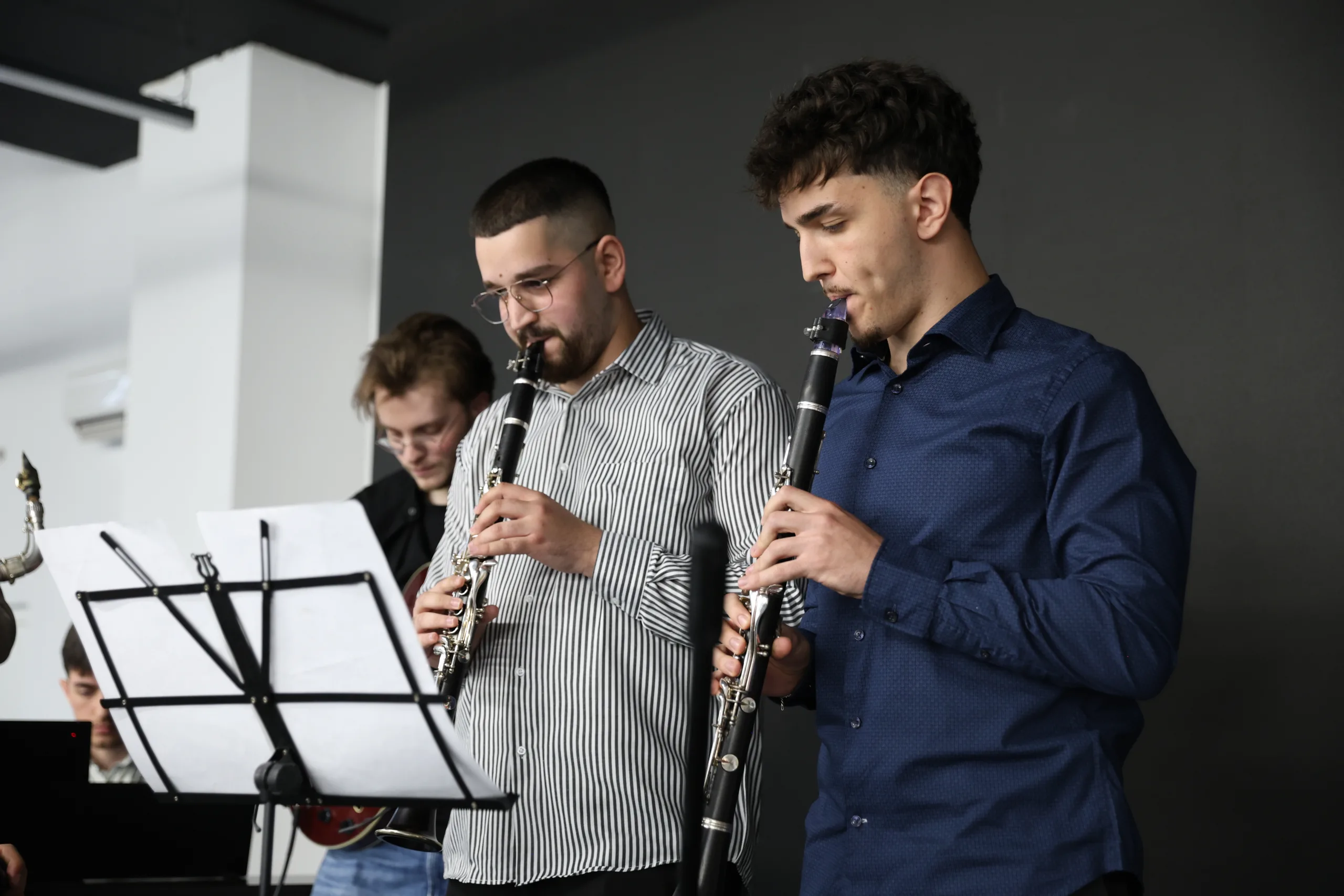 UBT shënon International Jazz Day me koncert artistik në Parkun Shkencor