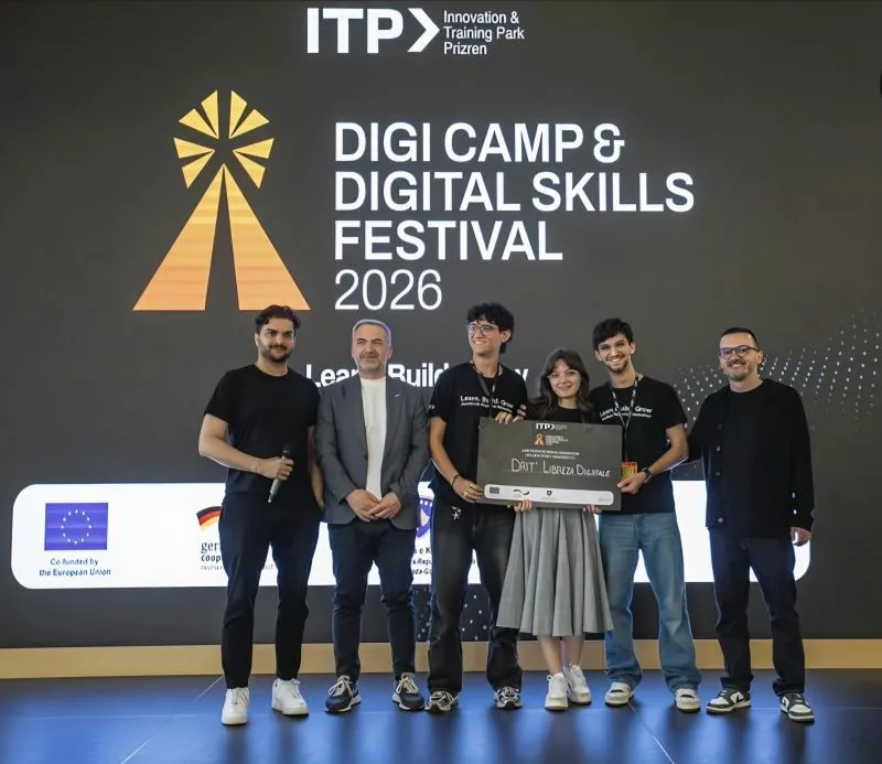 Studentët e UBT-së triumfojnë në “Junction Kosovo Hackathon” dhe kualifikohen ta përfaqësojnë Kosovën në finalen globale në Finlandë