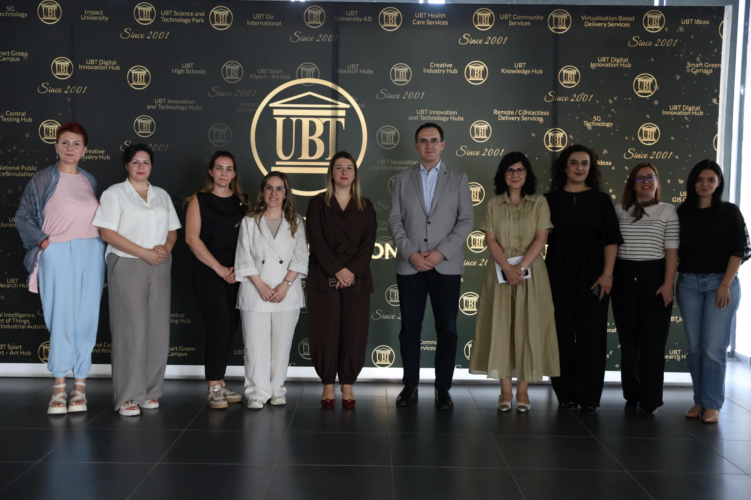 UBT dhe Universiteti “Aleksandër Xhuvani” nënshkruajnë marrëveshje bashkëpunimi për avancimin e iniciativave akademike dhe shkencore