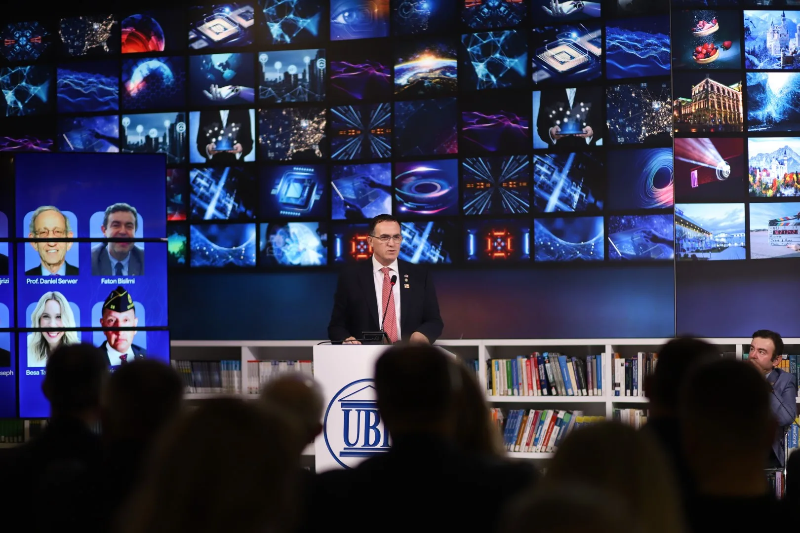 UBT organizon forumin ndërkombëtar për 250-vjetorin e SHBA-së, nderon personalitete amerikane për kontributin ndaj Kosovës dhe partneritetit transatlantik