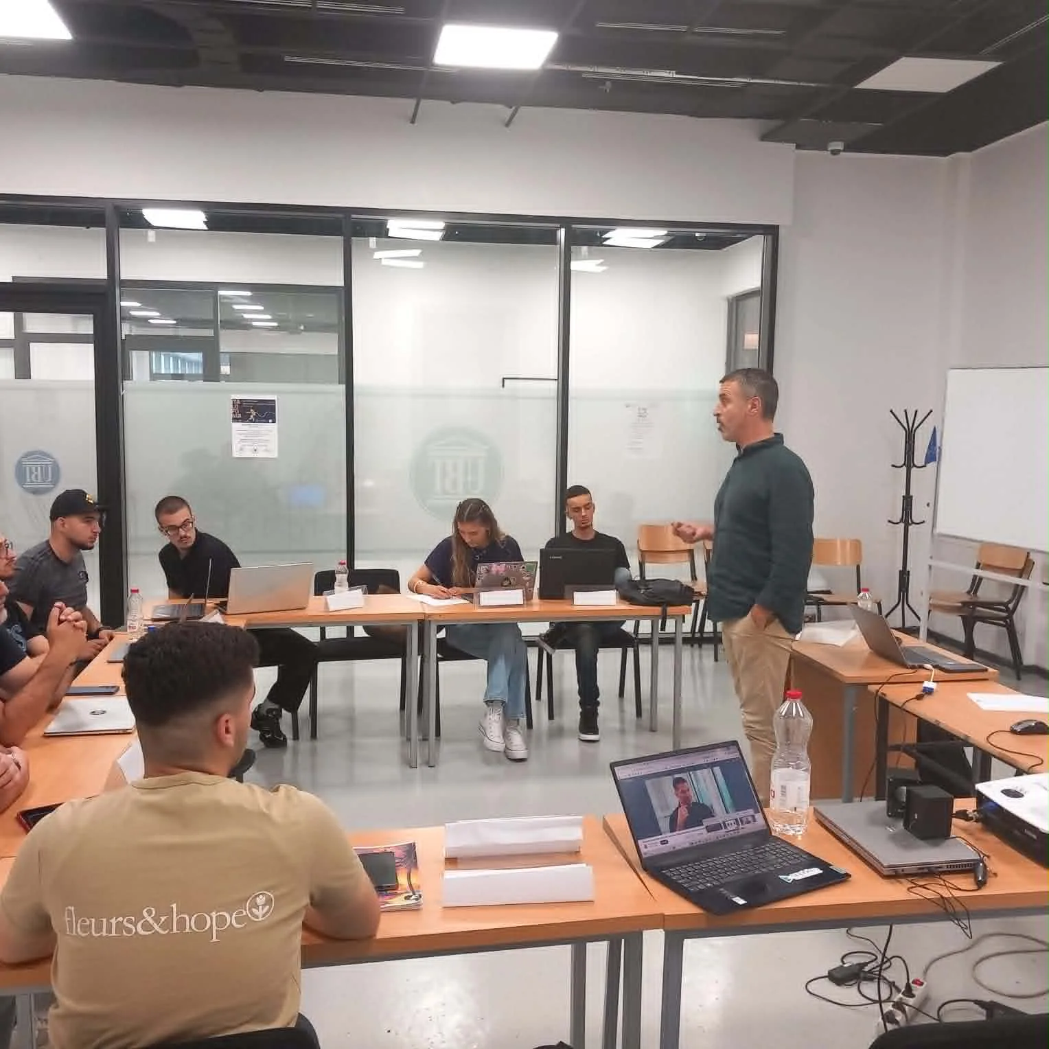 Në UBT ka nisur trajnimi profesional “Investimi në Tregjet Kapitale”, i udhëhequr nga Prof. Shpresim Vranovci