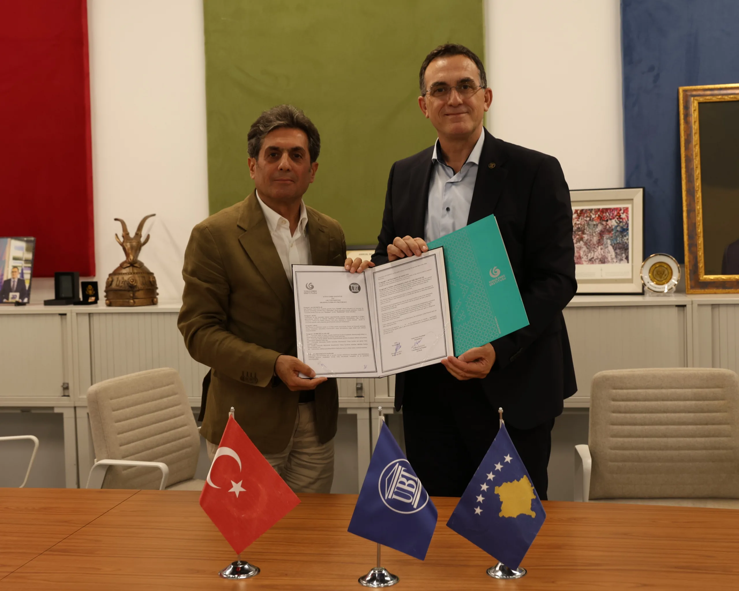 UBT dhe Instituti Yunus Emre nënshkruajnë marrëveshje bashkëpunimi