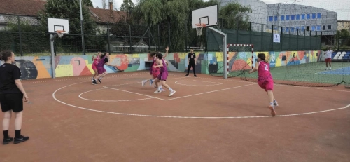 Studentet e UBT-së zënë vendin e parë në Basketboll 3×3 në Ligën Universitare