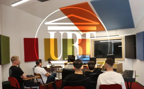 PRODUCTION STUDIO 4