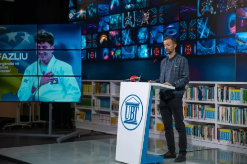 UBT nderon xhudisten Laura Fazliu për medaljen historike të argjendtë në Lojërat Universitare Botërore “FISU 2025”