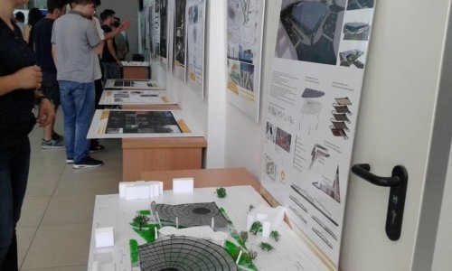 Ekspozita e studentëve të Arkitekturës pret vizitorët e Akademisë Verore 2016